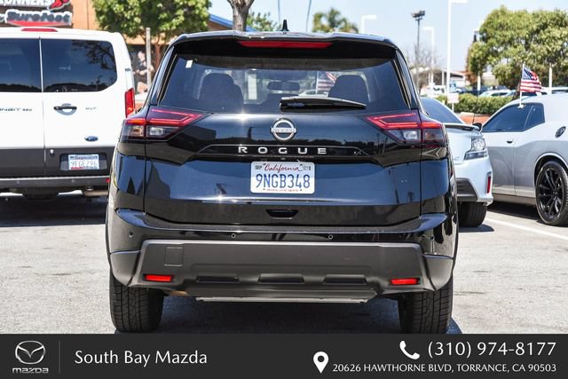 Used 2025 Nissan Rogue SV FWD image 7