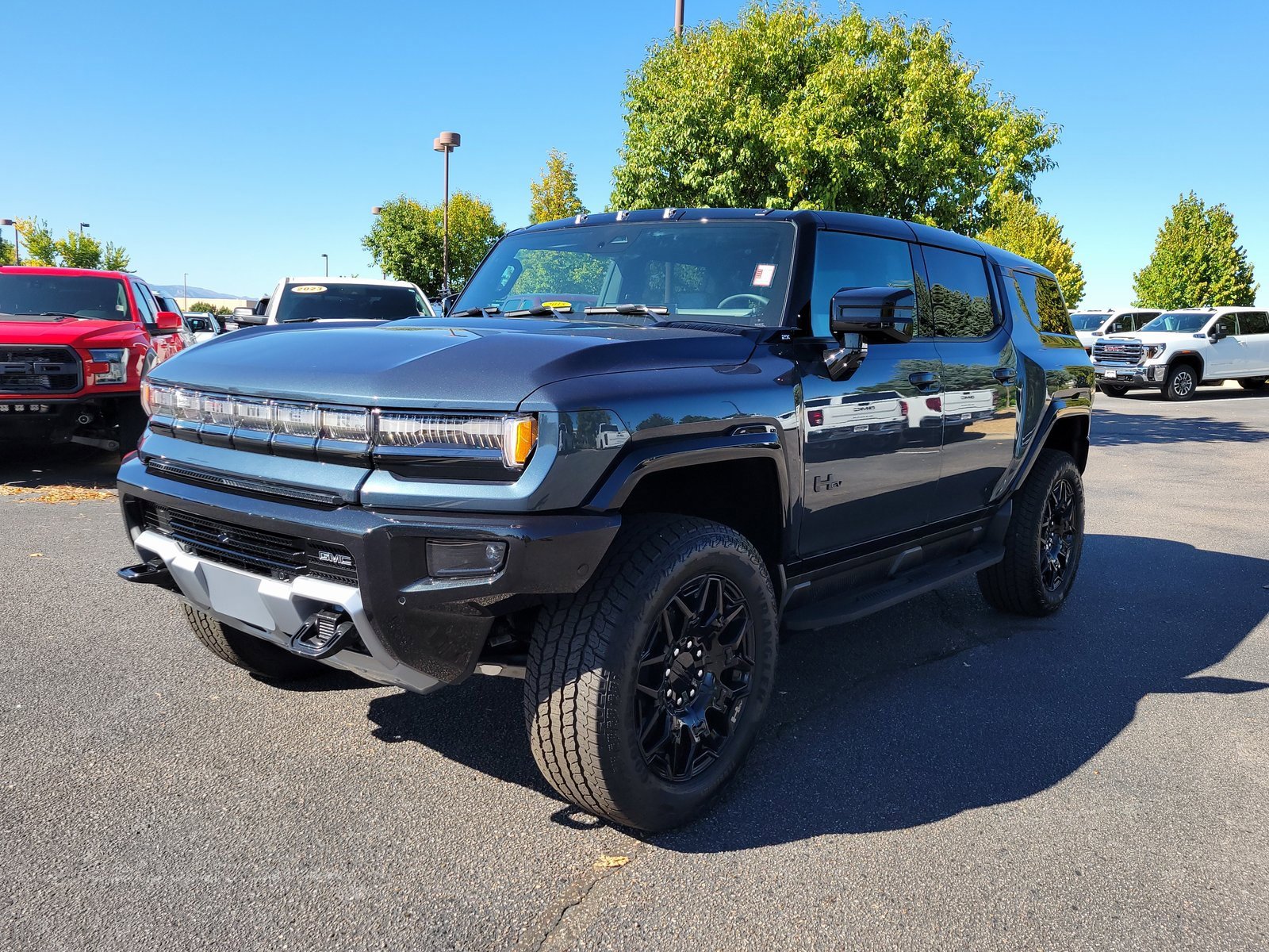 New 2026 GMC Hummer EV SUV image 4
