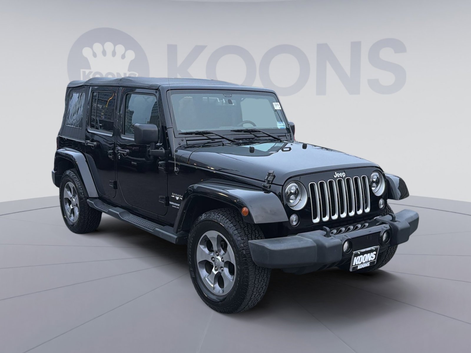 Used 2016 Jeep Wrangler Unlimited Sahara w/ Connectivity Group image 10