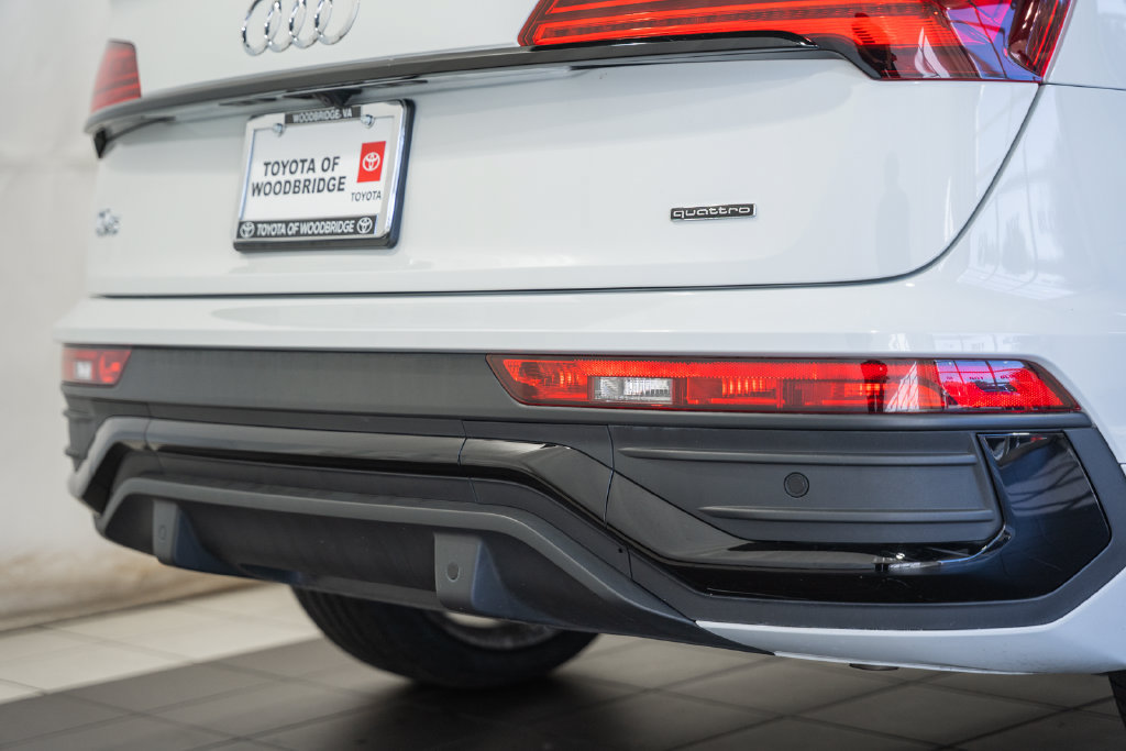 Used 2023 Audi Q5 2.0T Premium Plus w/ Premium Plus Package AWD/4WD image 8