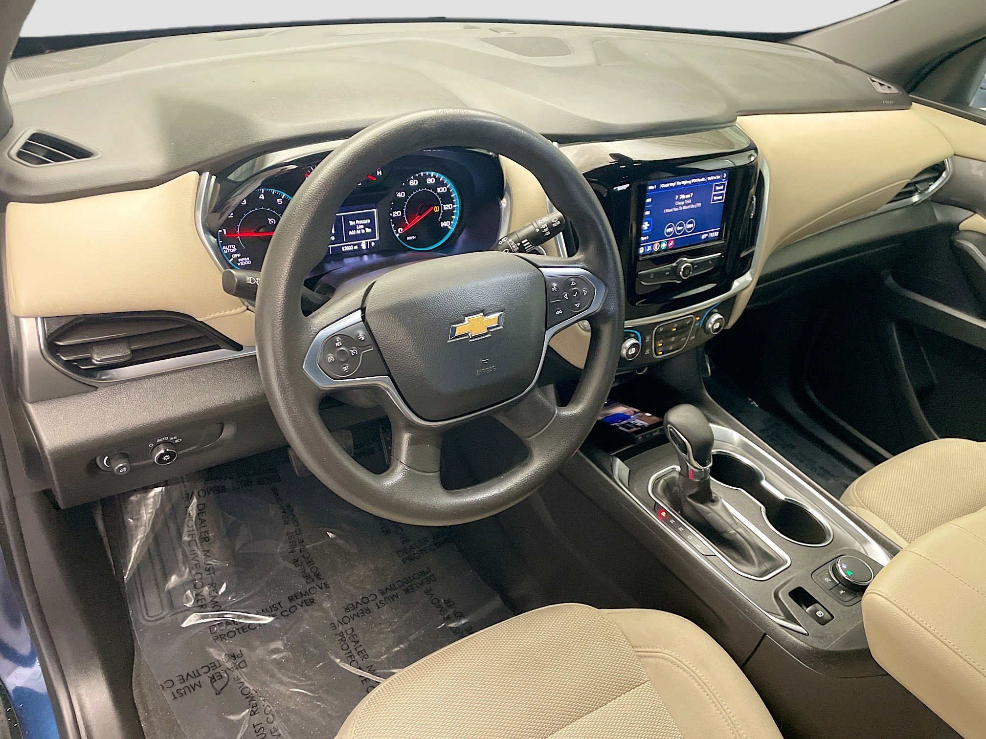 Used 2022 Chevrolet Traverse LS image 7