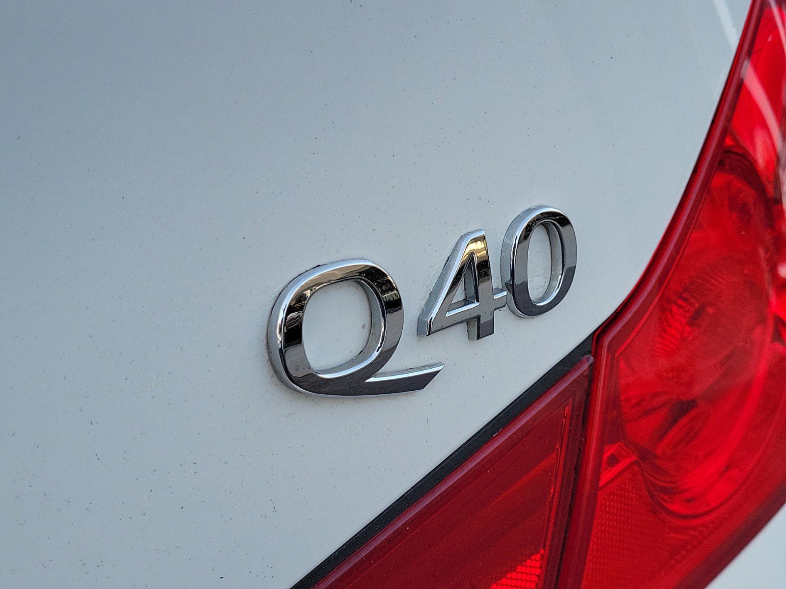 Used 2015 INFINITI Q40 w/ Moonroof Package image 7