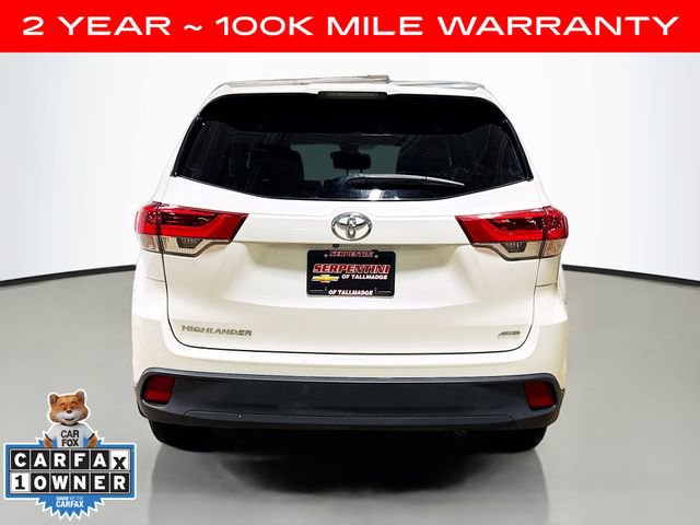 Used 2018 Toyota Highlander LE image 3