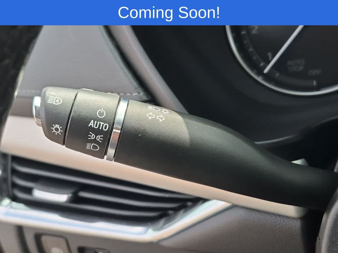 Used 2023 Cadillac XT4 Premium Luxury w/ Cold Weather Package AWD/4WD image 20