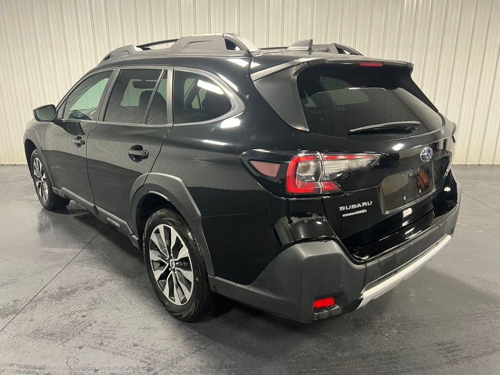 Used 2023 Subaru Outback Limited image 20