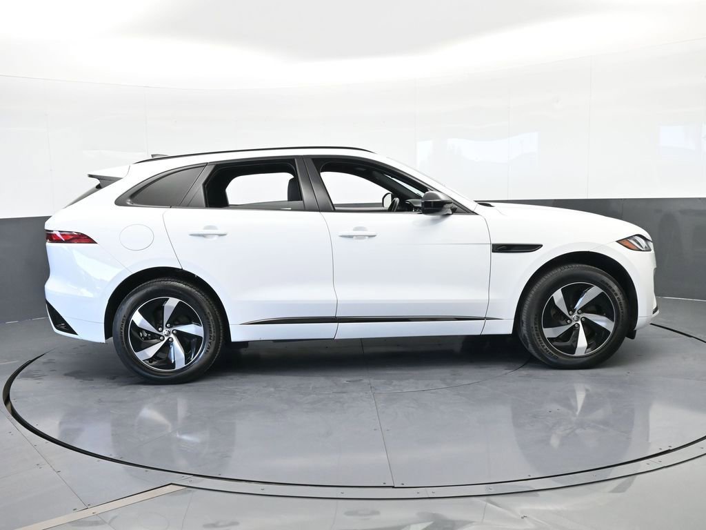 Used 2024 Jaguar F-PACE R-Dynamic S image 7