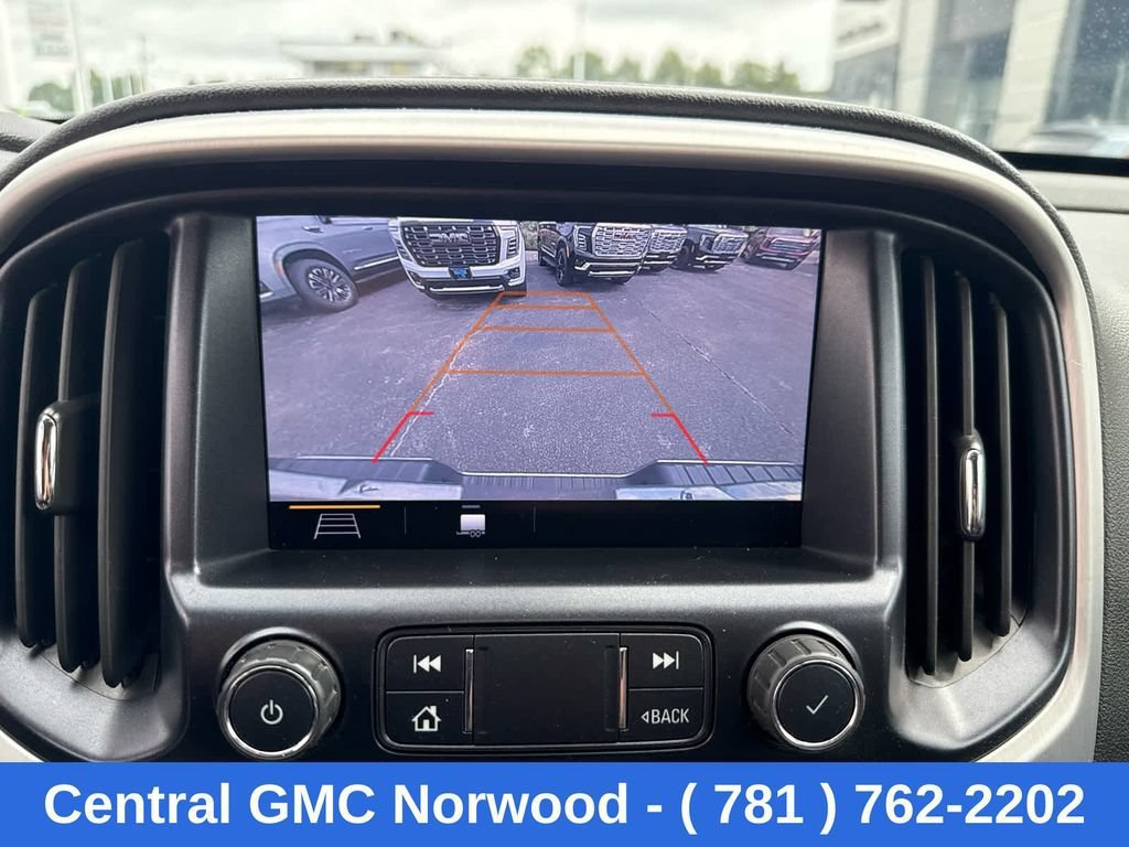 Certified 2020 GMC Canyon SLE w/ SLE Convenience Package AWD/4WD image 17