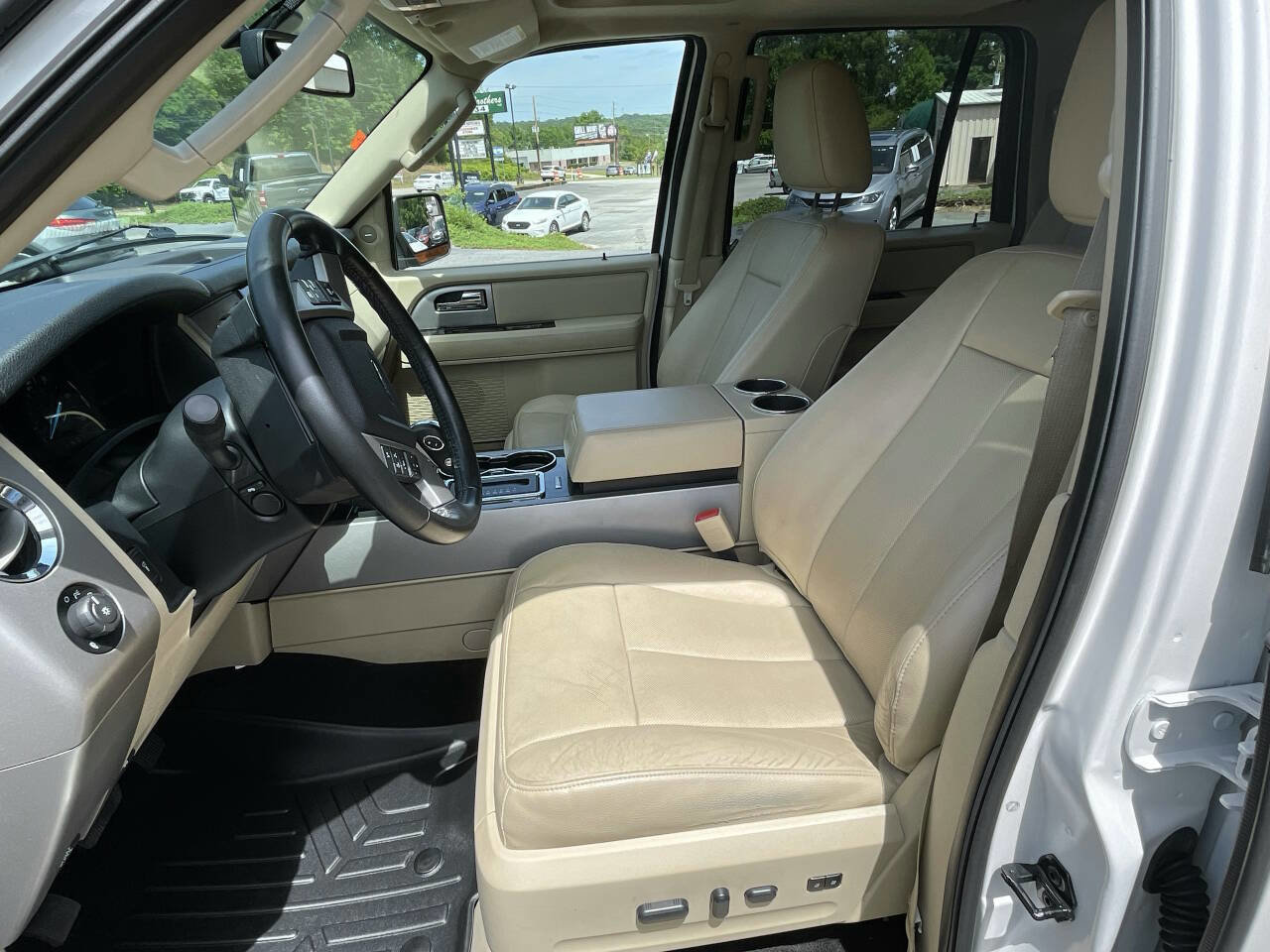 Used 2015 Ford Expedition EL Limited w/ Equipment Group 301A RWD image 11