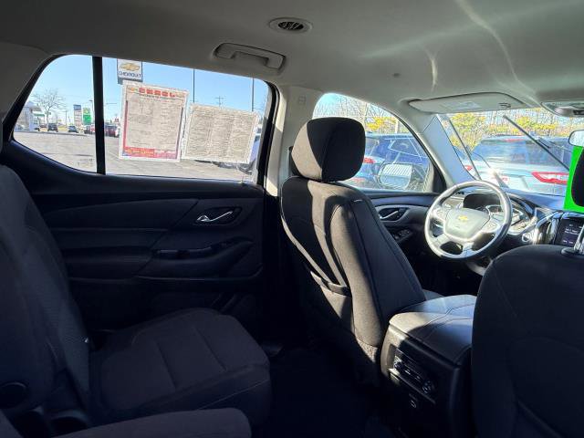 Used 2020 Chevrolet Traverse LT w/ Driver Confidence II Package image 12