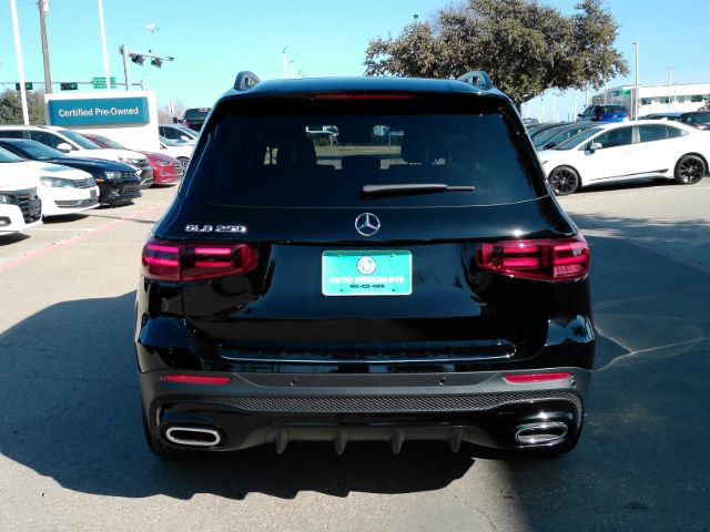 Used 2024 Mercedes-Benz GLB 250 image 9