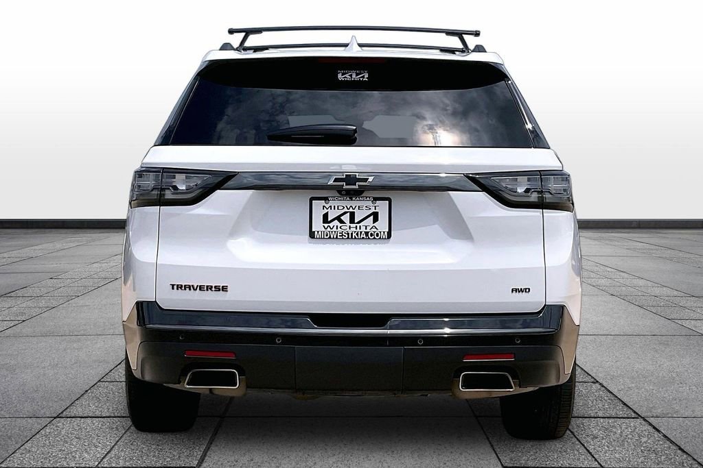 Used 2021 Chevrolet Traverse Premier w/ Redline Edition AWD/4WD image 4