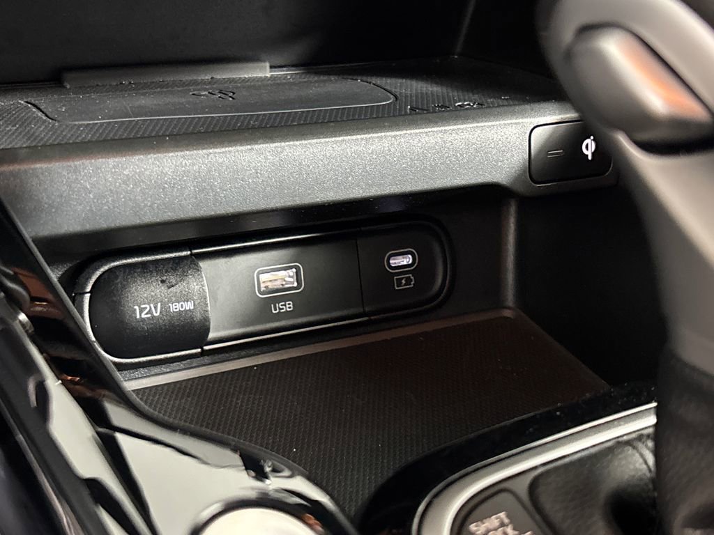 Certified 2024 Kia Soul S image 22