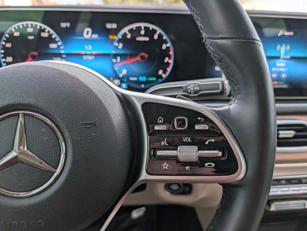 Used 2022 Mercedes-Benz GLS 450 4MATIC image 28