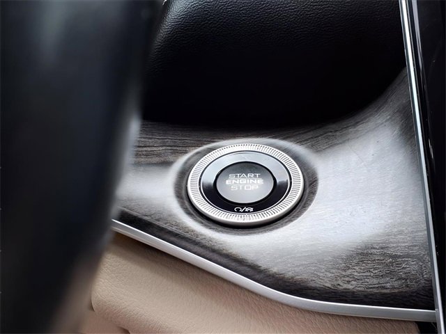 Used 2021 Jeep Grand Cherokee L Limited image 12