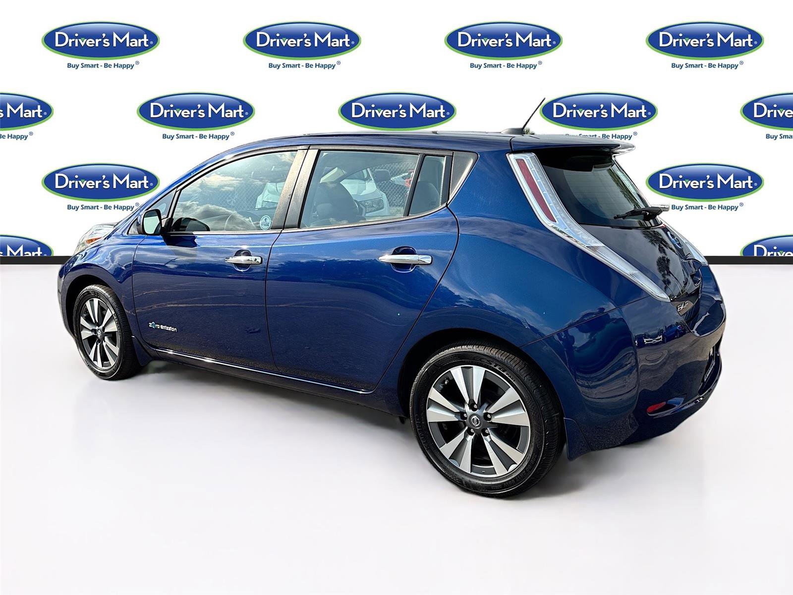 Used 2017 Nissan Leaf SL w/ Premium Package FWD image 5