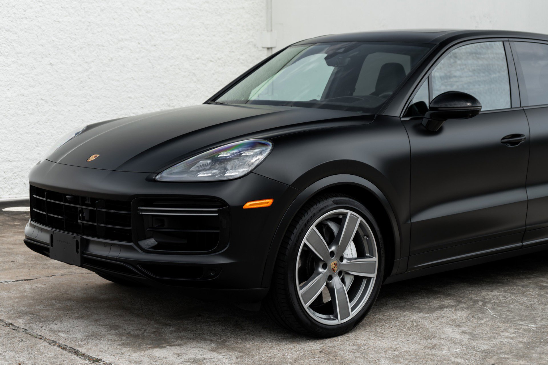 Used 2023 Porsche Cayenne Turbo AWD/4WD image 15