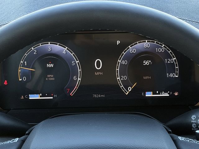 Used 2025 Jeep Grand Cherokee Limited w/ Black Appearance Package image 16