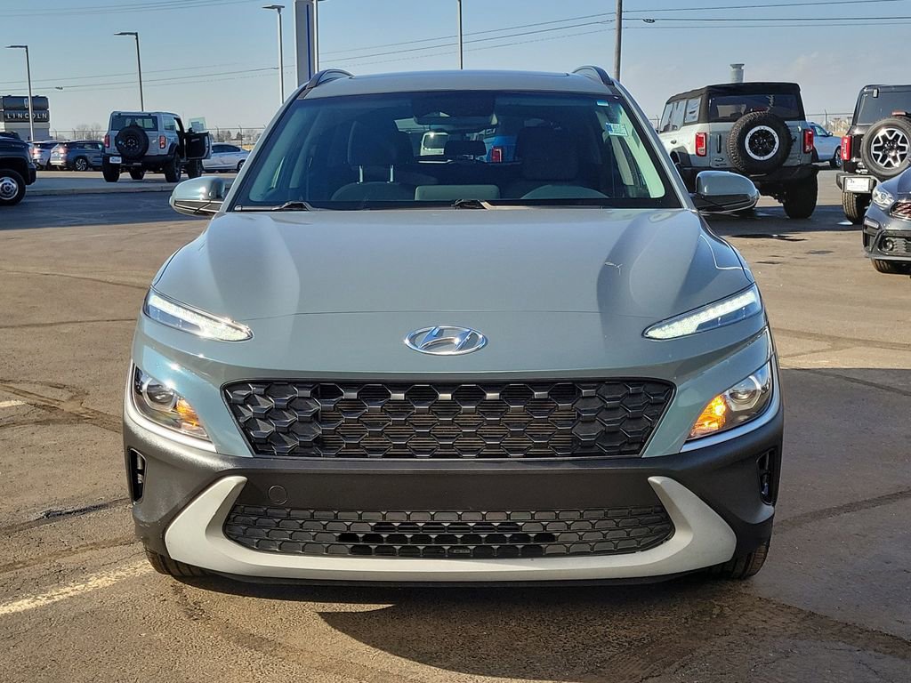 Used 2022 Hyundai Kona SEL w/ Convenience Package image 2