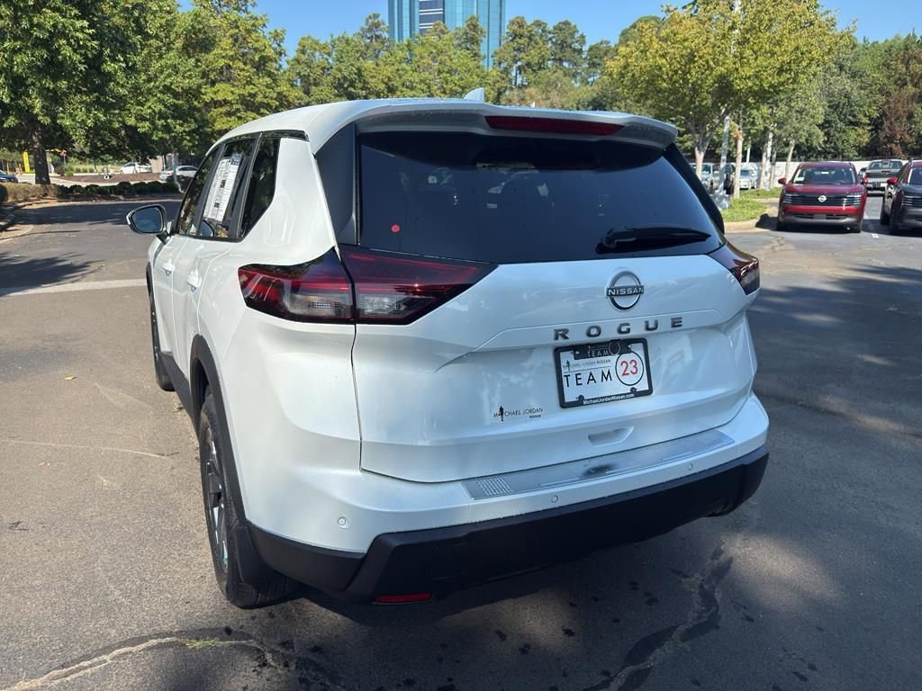 New 2026 Nissan Rogue SV image 5