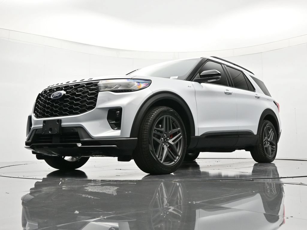 New 2026 Ford Explorer ST-Line w/ ST-Line Street Pack RWD image 39