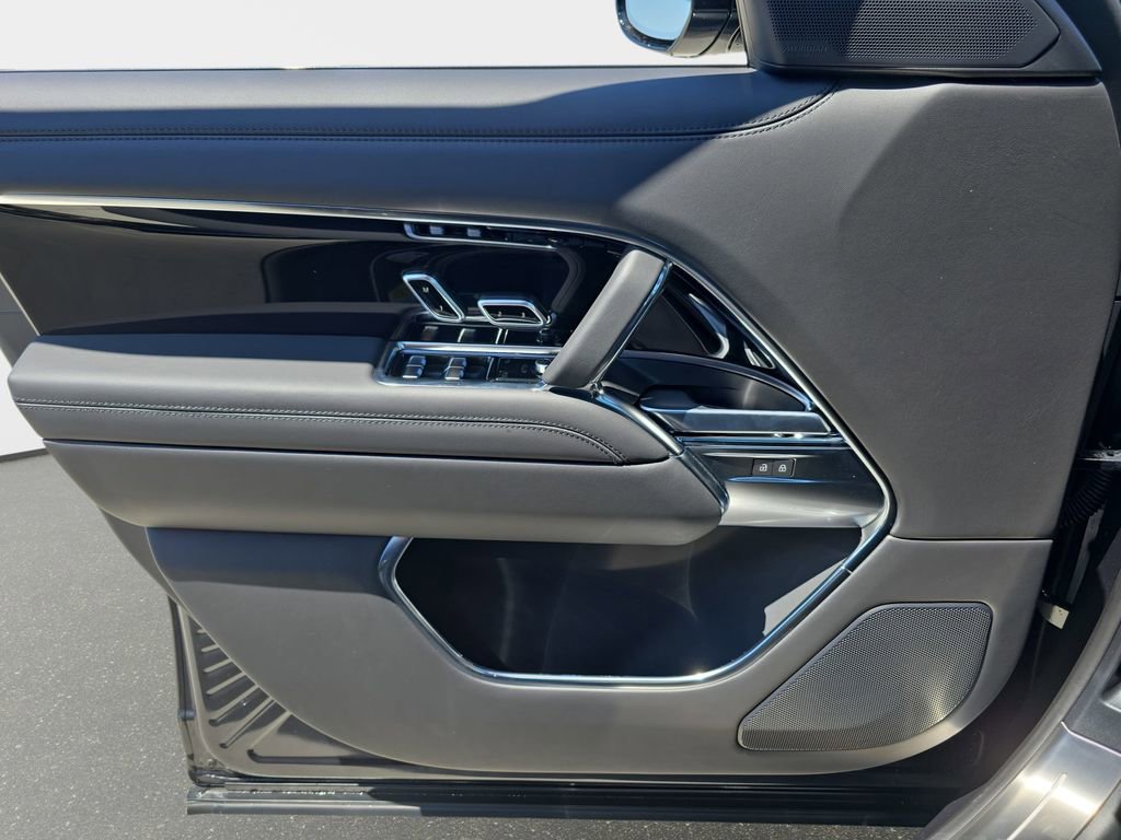 New 2026 Land Rover Range Rover SE AWD/4WD image 28