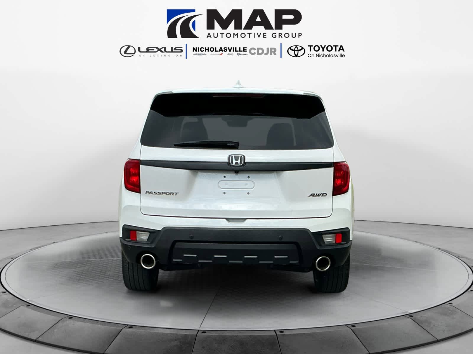 Used 2023 Honda Passport EX-L image 4