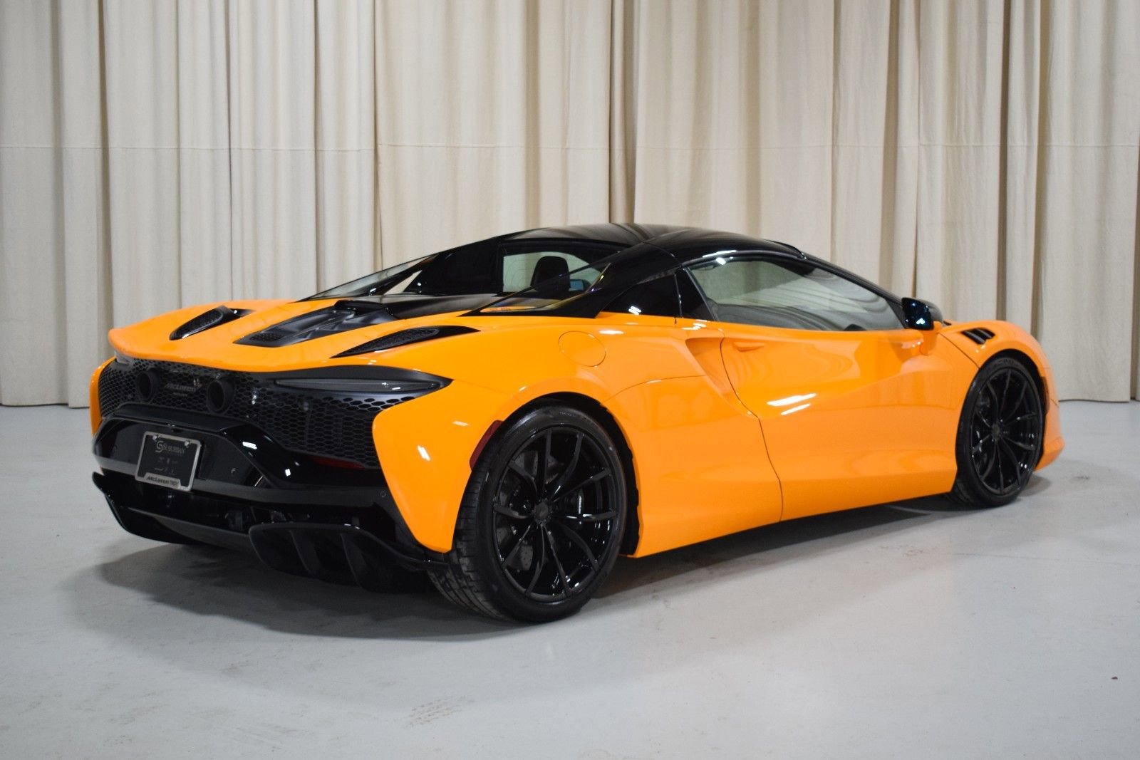 New 2026 McLaren Artura Spider RWD image 9