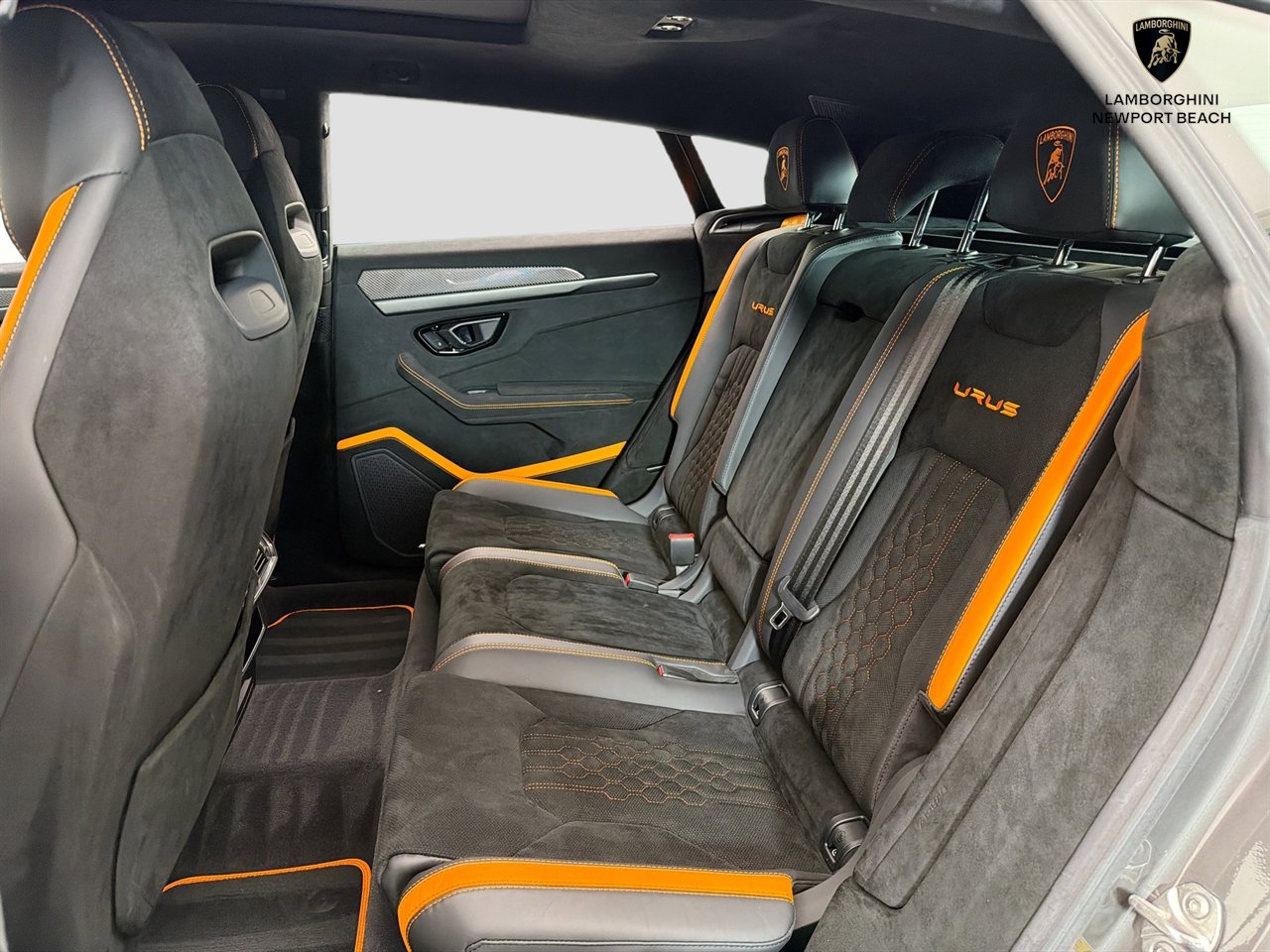Used 2023 Lamborghini Urus Performante AWD/4WD image 21