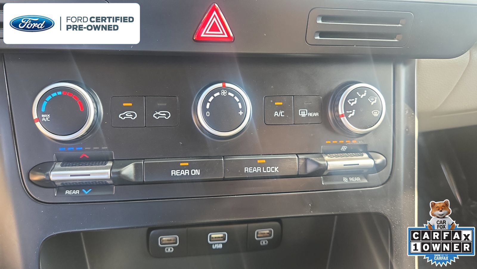 Used 2023 Kia Carnival LX FWD image 15