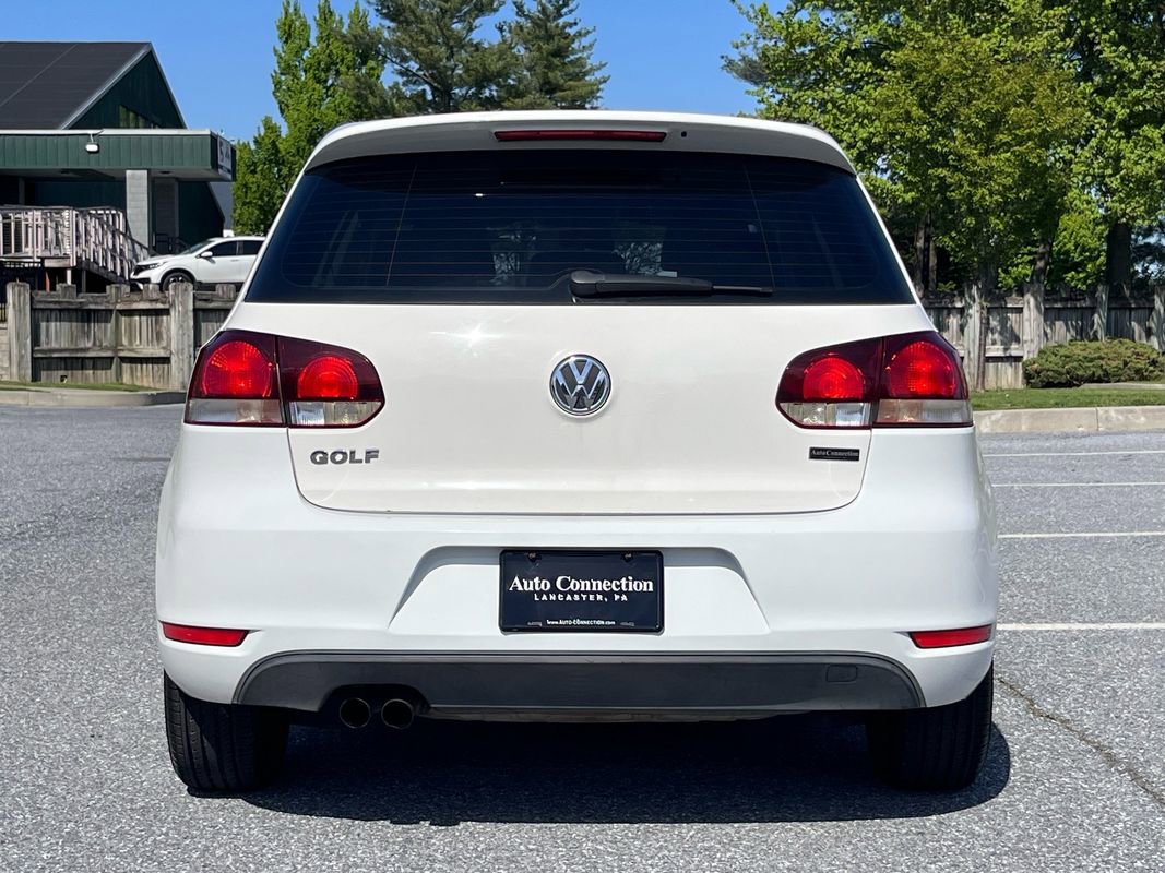 Used 2012 Volkswagen Golf 4-Door FWD image 7