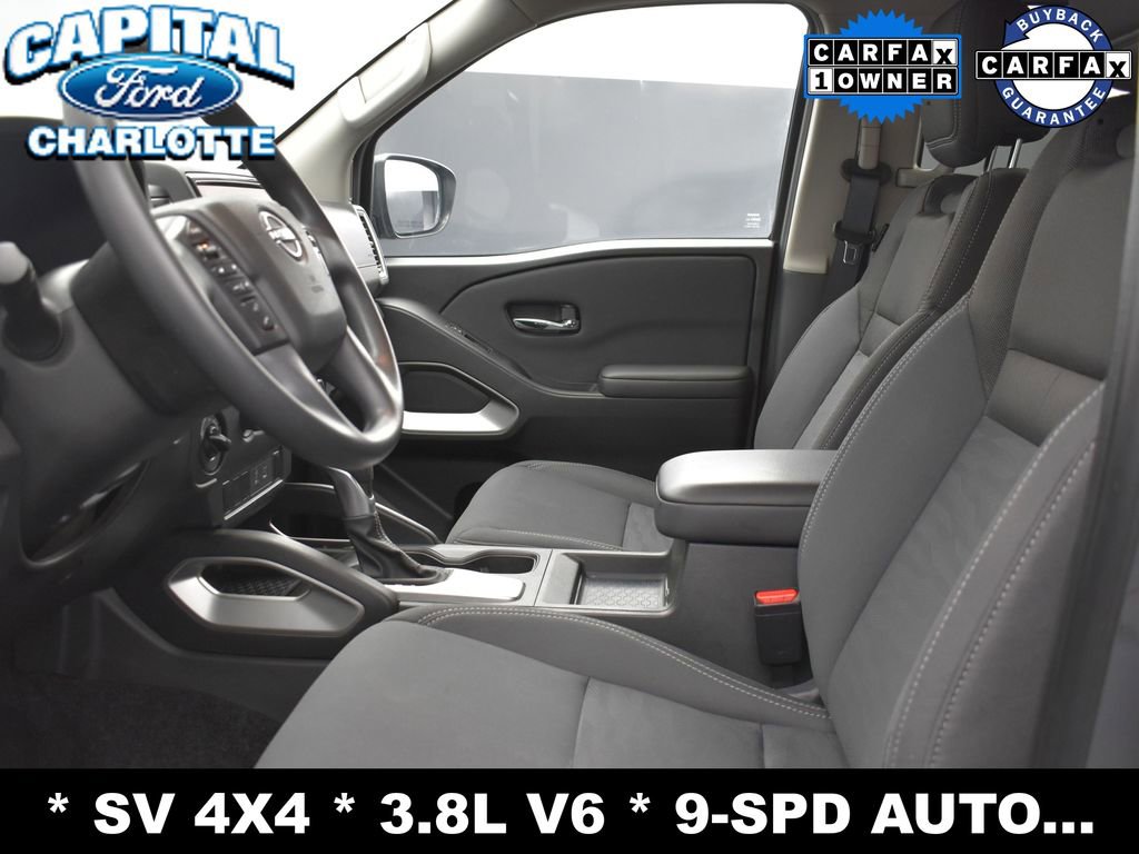 Used 2024 Nissan Frontier SV image 9
