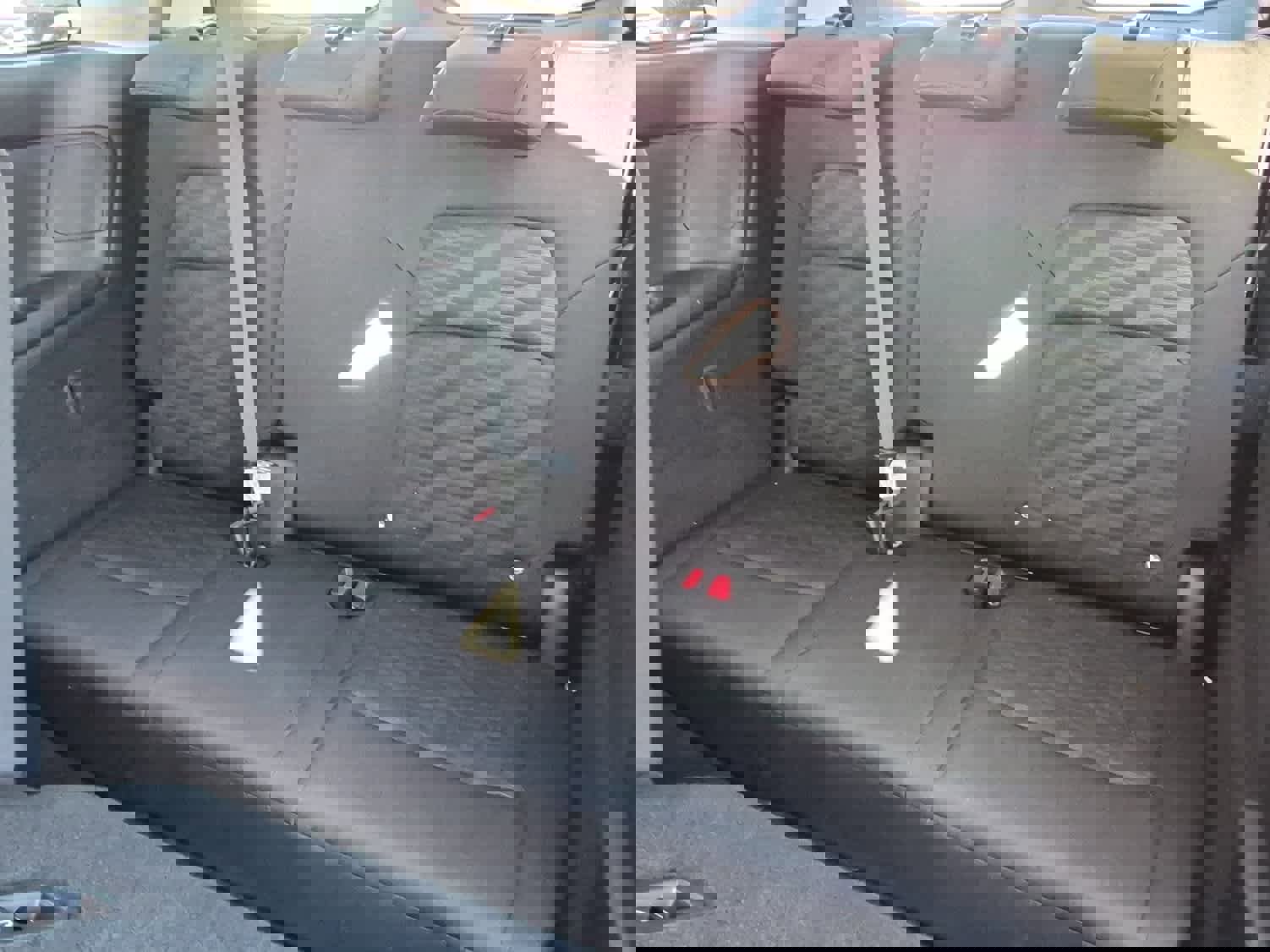 Used 2024 Nissan Pathfinder SV image 7