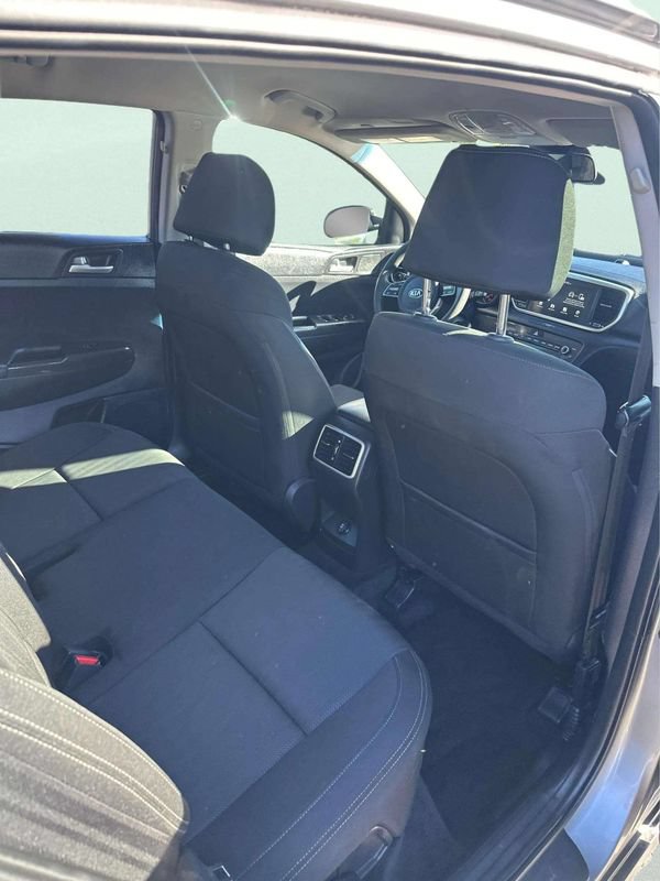 Used 2022 Kia Sportage LX AWD/4WD image 12