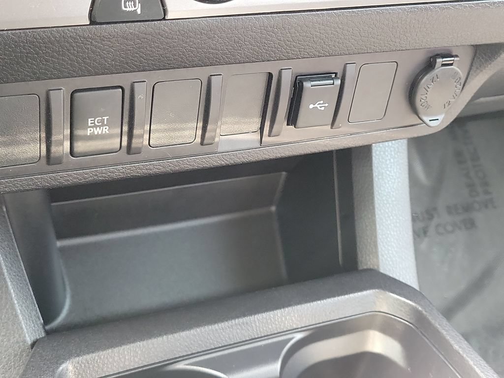 Used 2023 Toyota Tacoma SR5 w/ SR5 Appearance Package RWD image 17