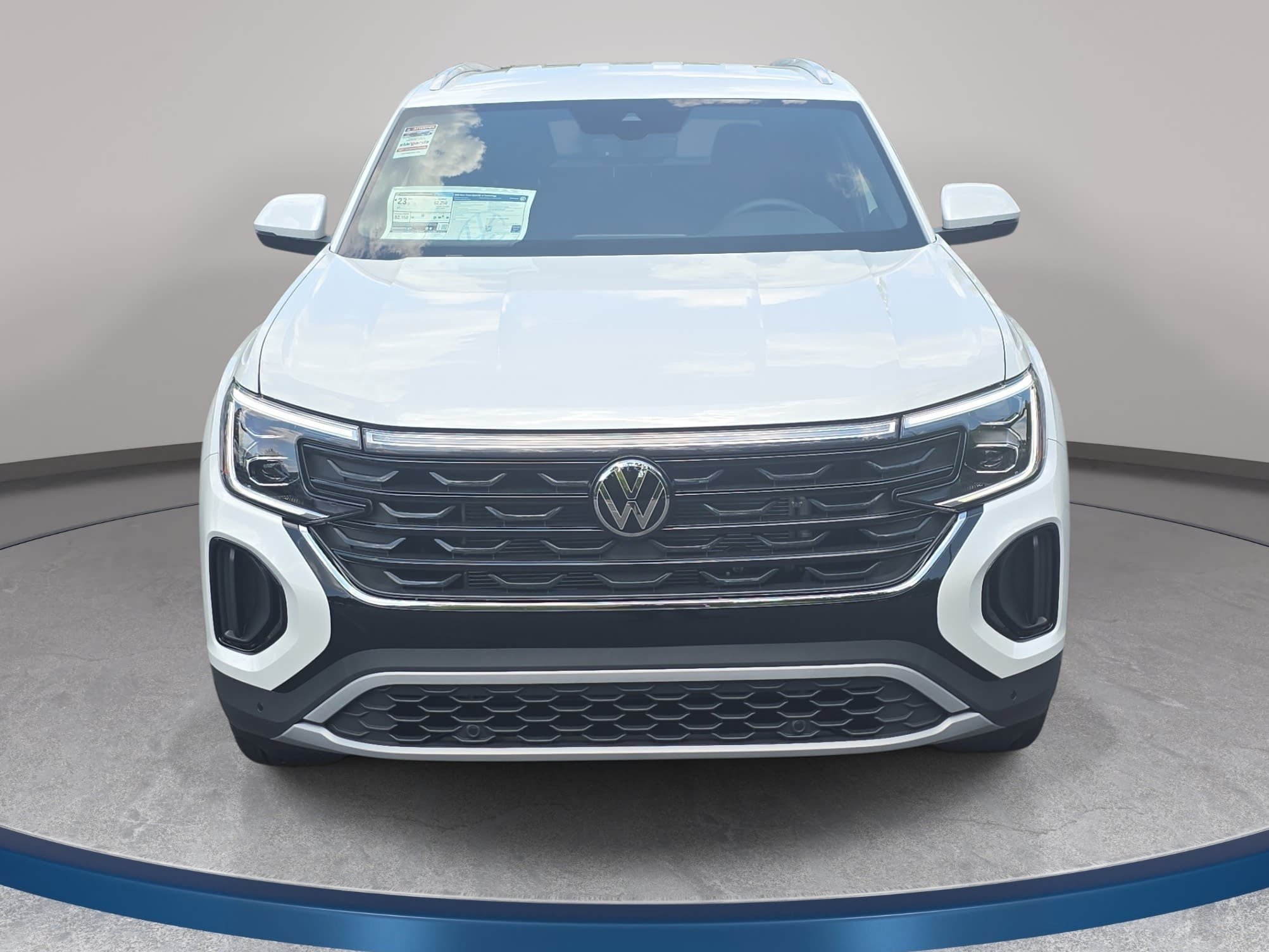 New 2026 Volkswagen Atlas Cross Sport SE FWD image 2