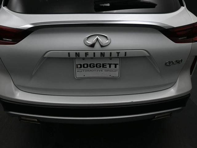 Used 2023 INFINITI QX50 Luxe image 12