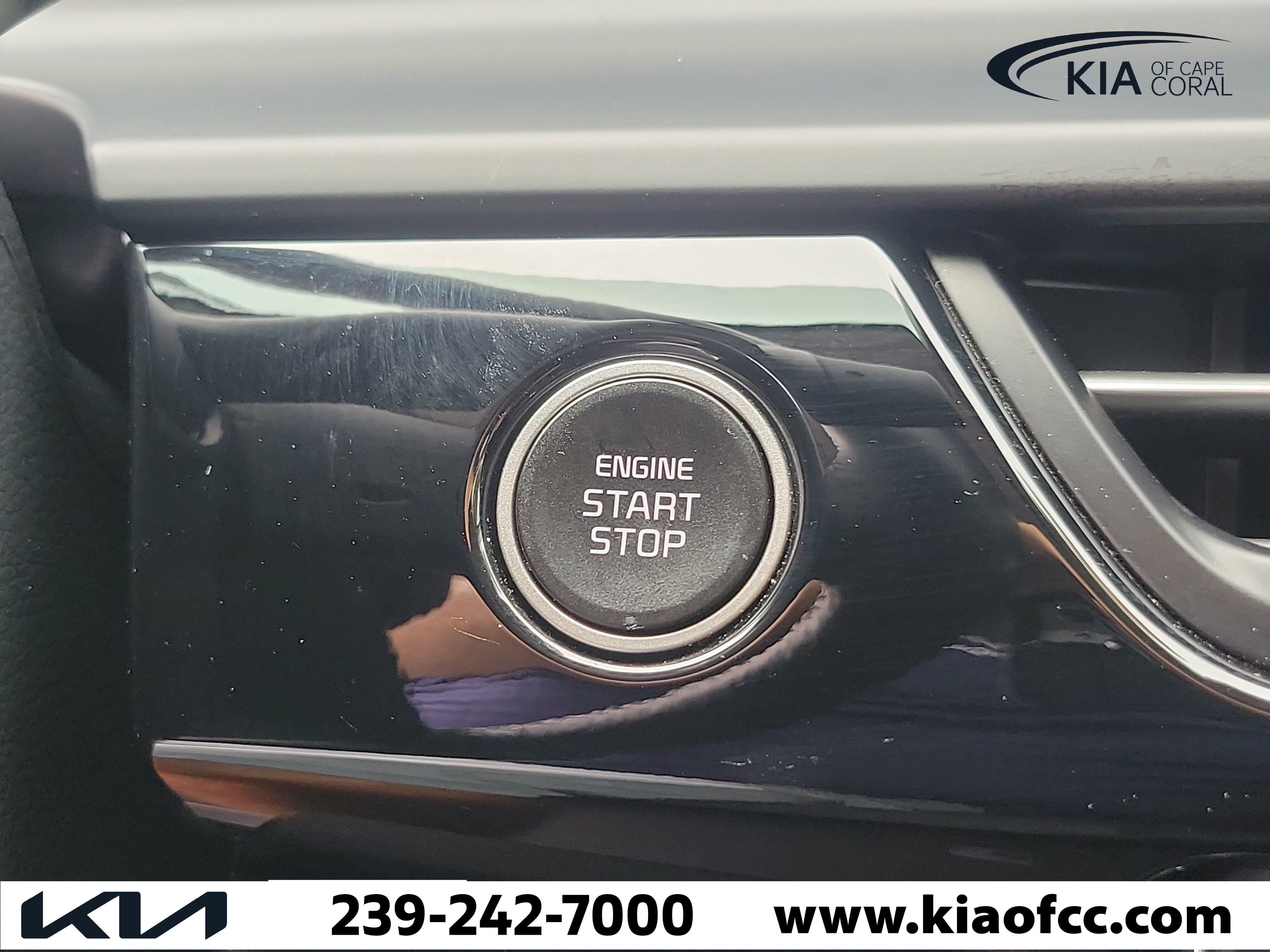 Certified 2025 Kia Seltos X-Line AWD/4WD image 30