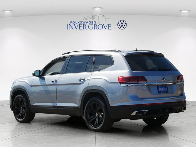 Certified 2023 Volkswagen Atlas SE w/ Black Wheel Package AWD/4WD image 5