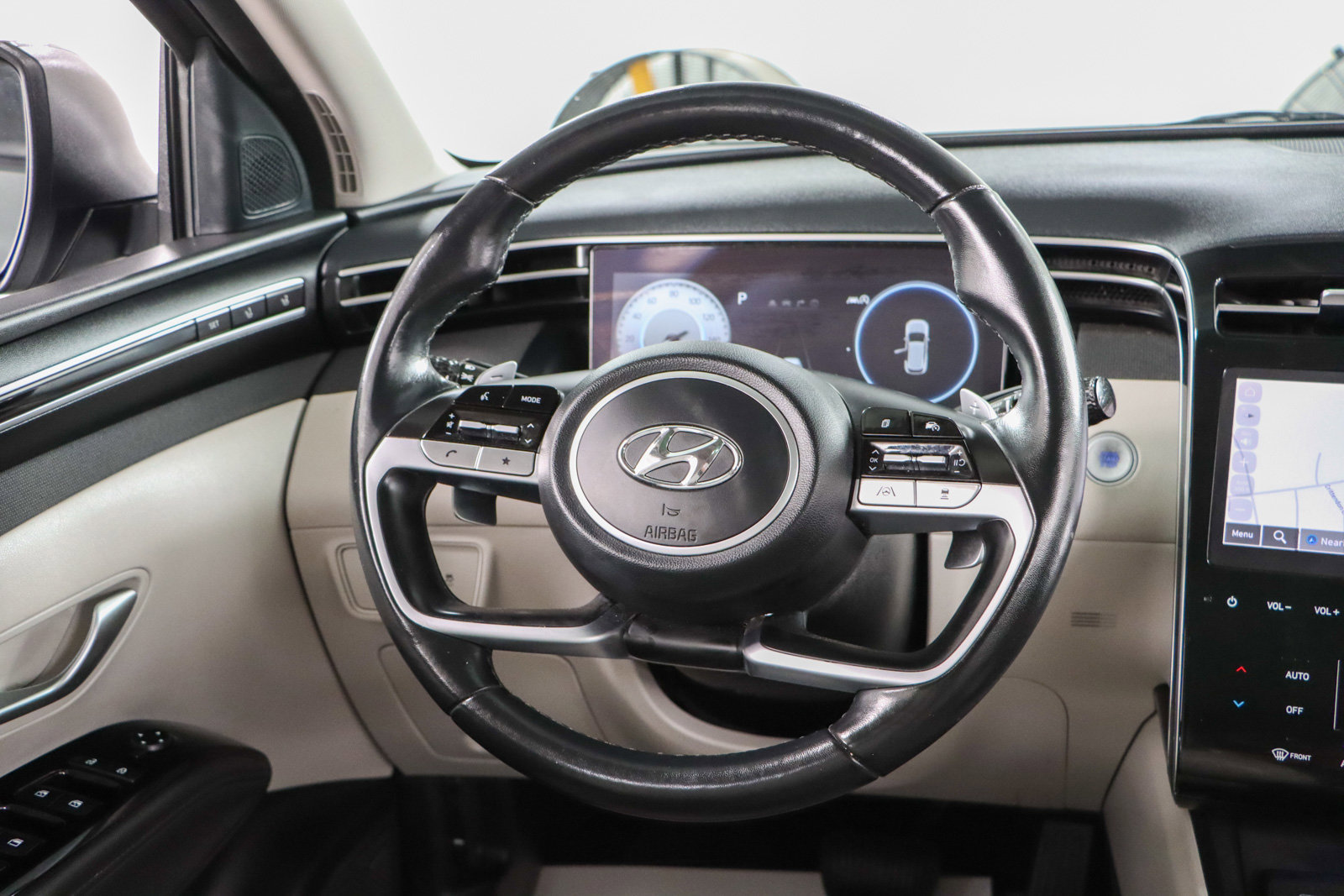 Used 2023 Hyundai Tucson Limited image 12