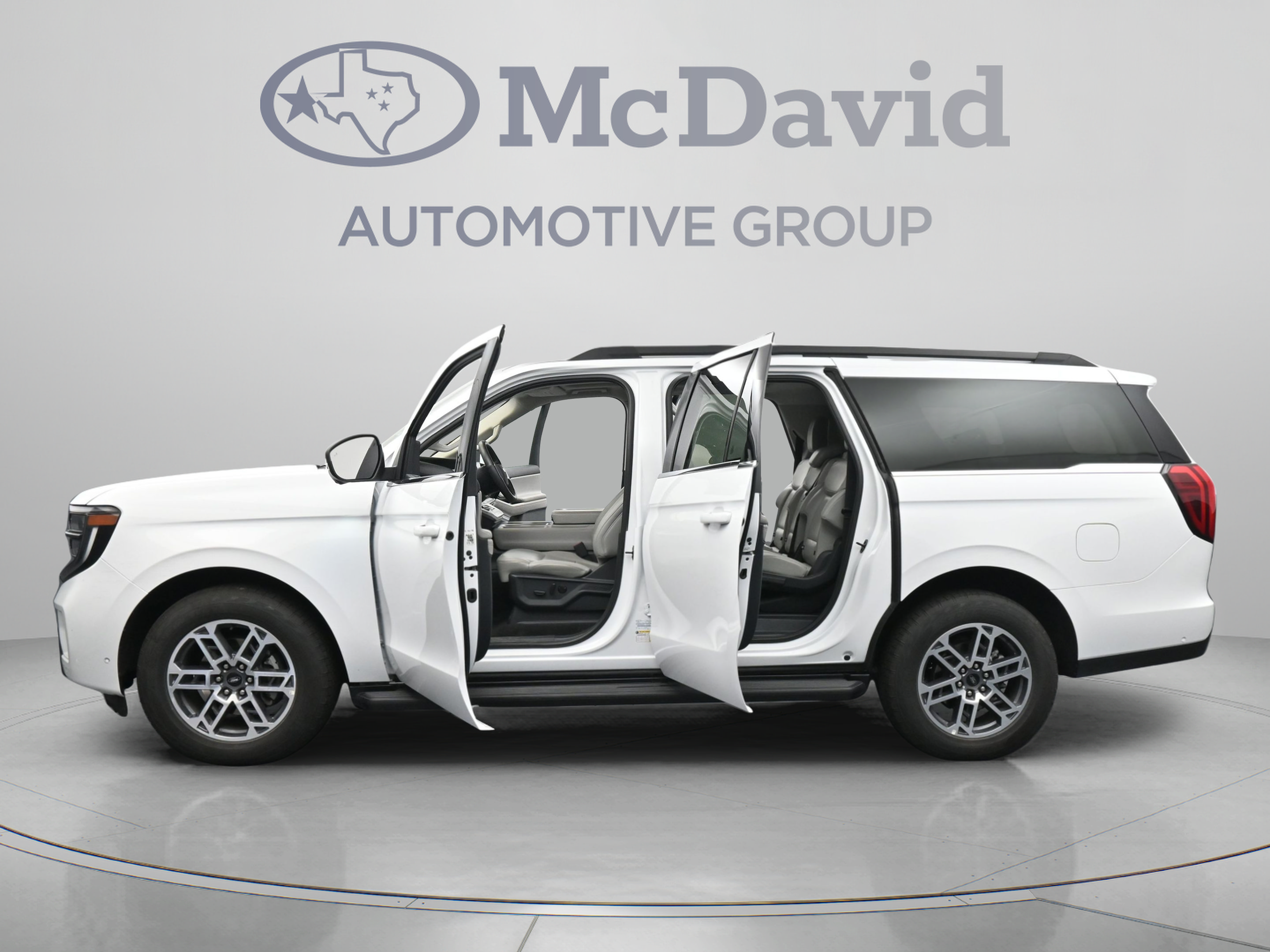 Used 2025 Ford Expedition Max Active AWD/4WD image 43