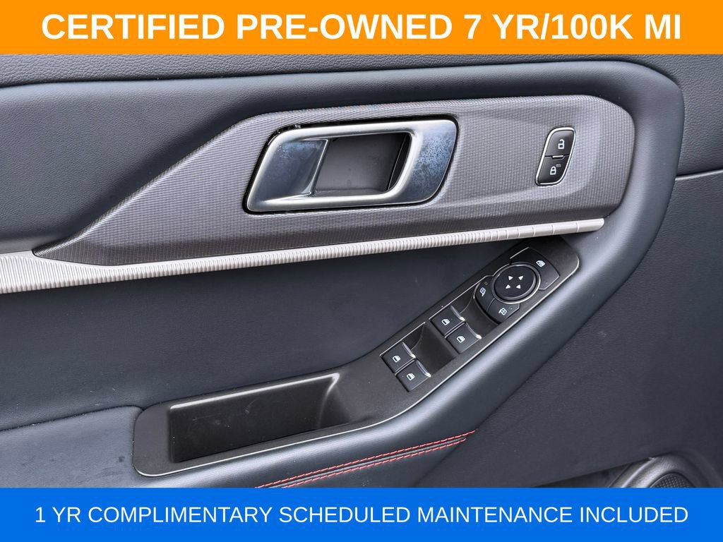 Used 2025 Ford Explorer ST-Line w/ ST-Line Street Pack AWD/4WD image 28