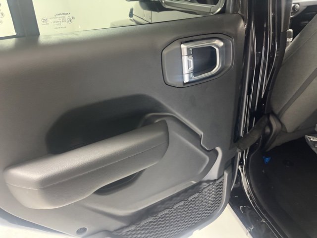 New 2025 Jeep Gladiator Sport image 29