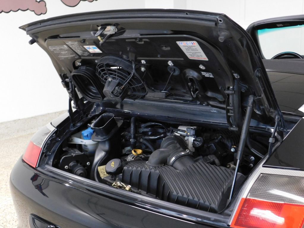 Used 2004 Porsche 911 Carrera RWD image 79