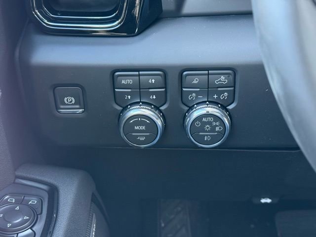 New 2026 GMC Sierra 2500 AT4 w/ AT4 Premium Plus Package image 22