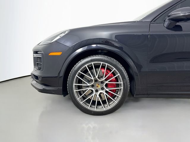 Used 2020 Porsche Cayenne Turbo image 33