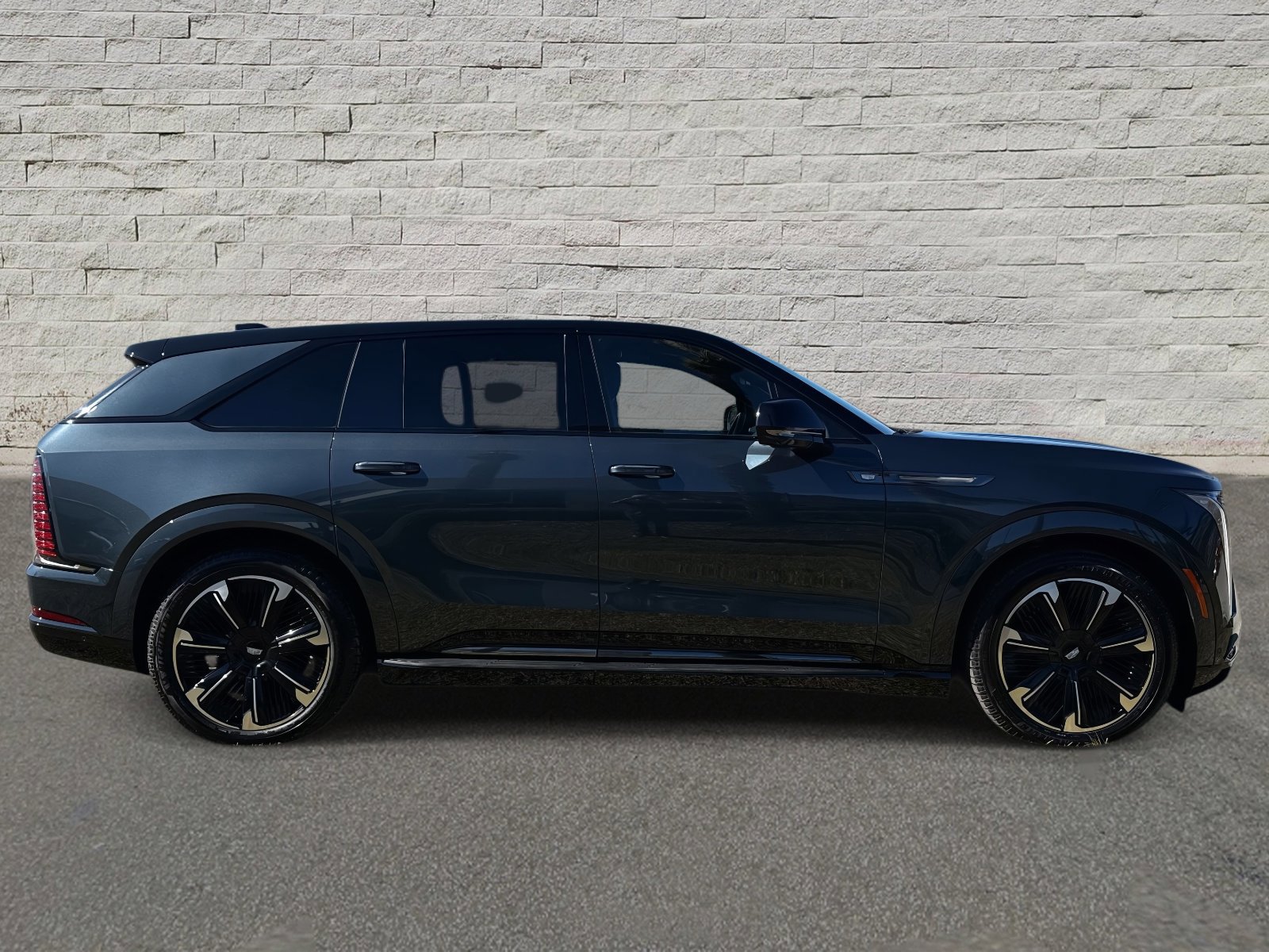 Used 2025 Cadillac Escalade IQ Sport 2 image 6