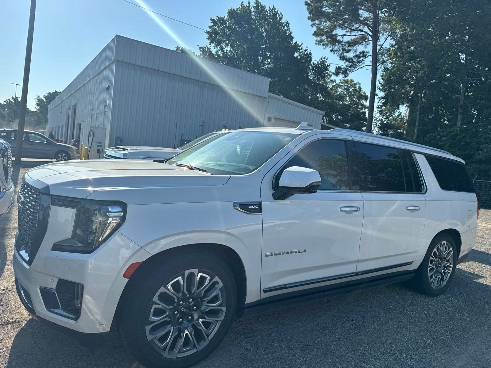 Certified 2023 GMC Yukon XL Denali Ultimate AWD/4WD video 1