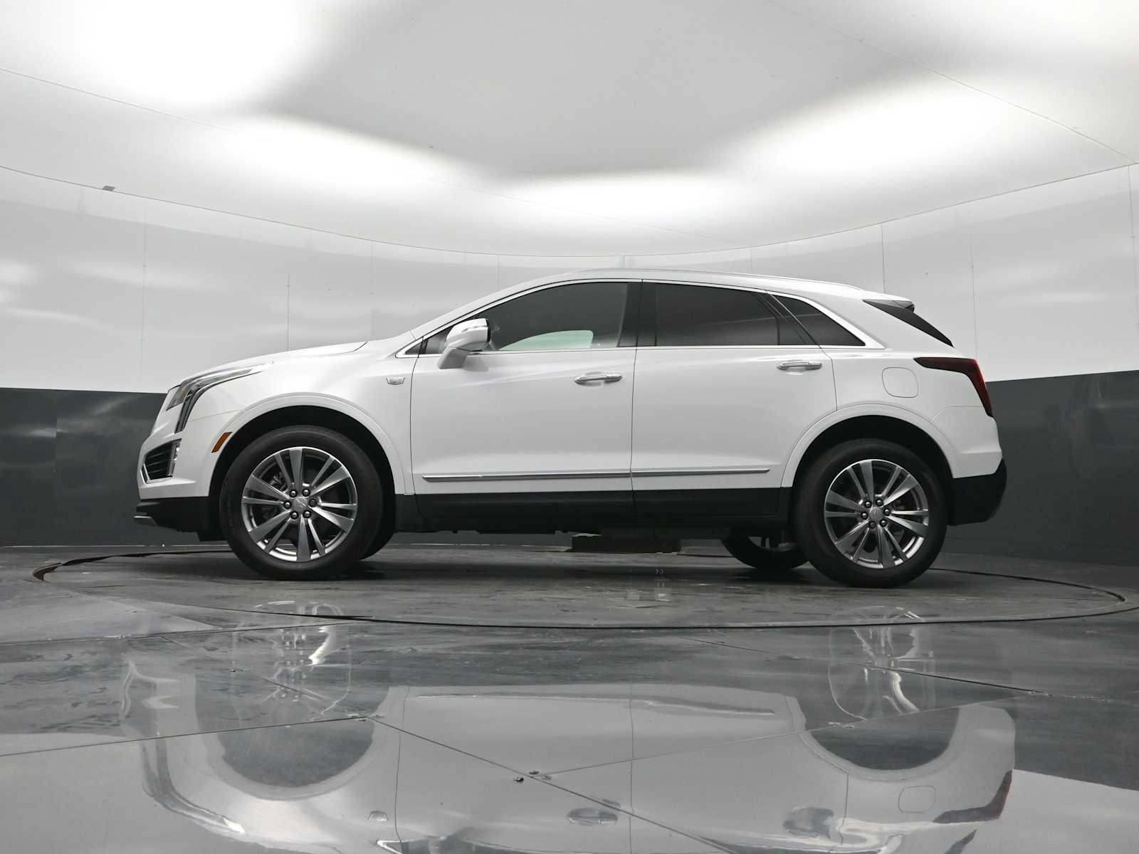 Used 2024 Cadillac XT5 Premium Luxury FWD image 31