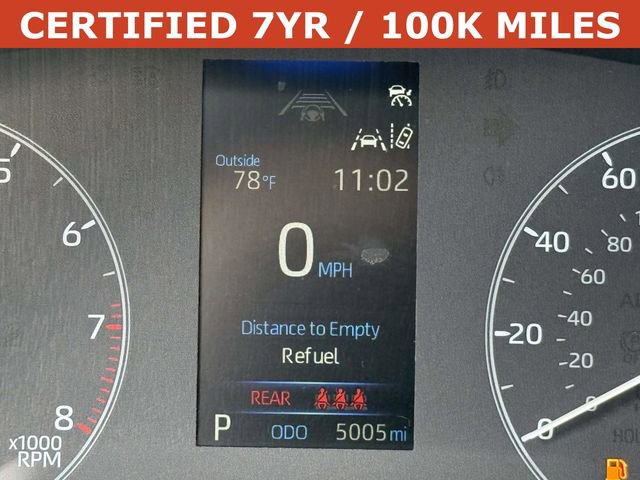 Used 2025 Toyota Corolla LE FWD image 30