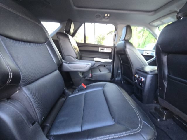 Used 2021 Ford Explorer Limited w/ Equipment Group 301A RWD image 17